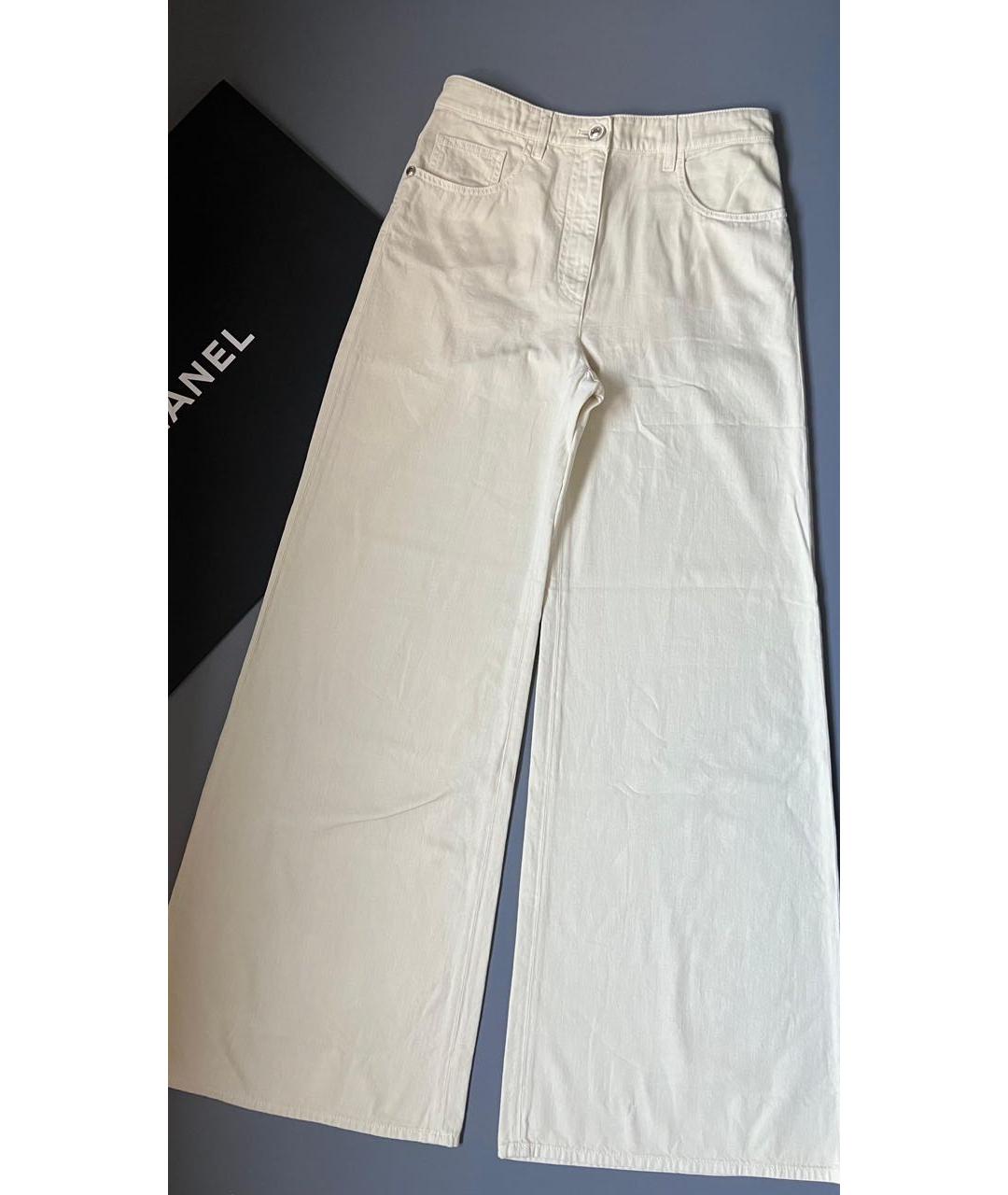 CHANEL Белые хлопковые джинсы клеш, фото 2