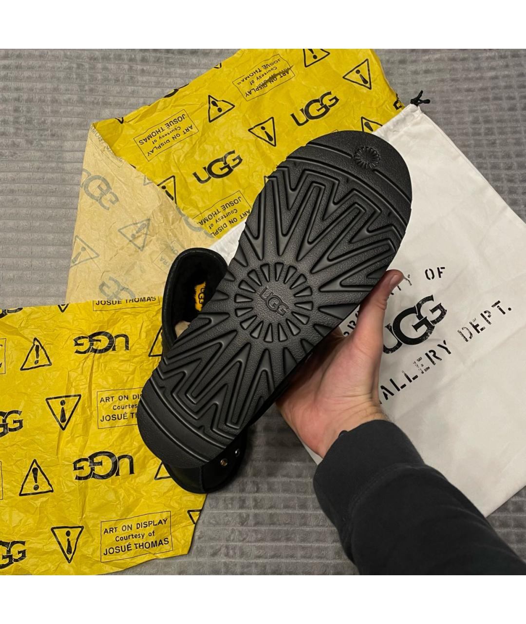 UGG AUSTRALIA Черные низкие ботинки, фото 4