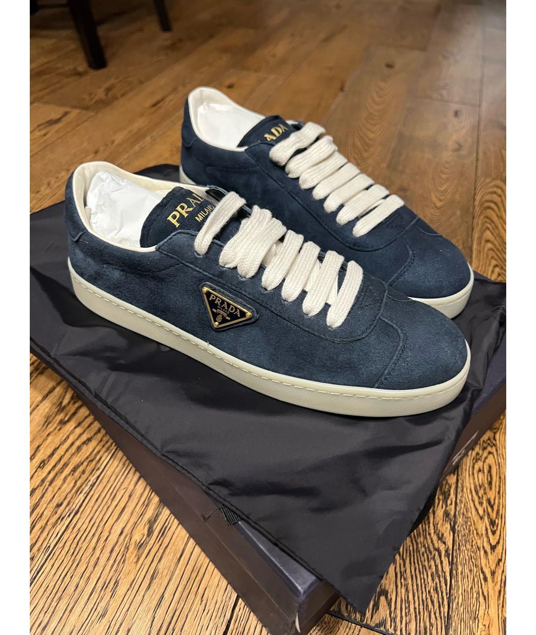 PRADA Темно-синие замшевые кеды, фото 2