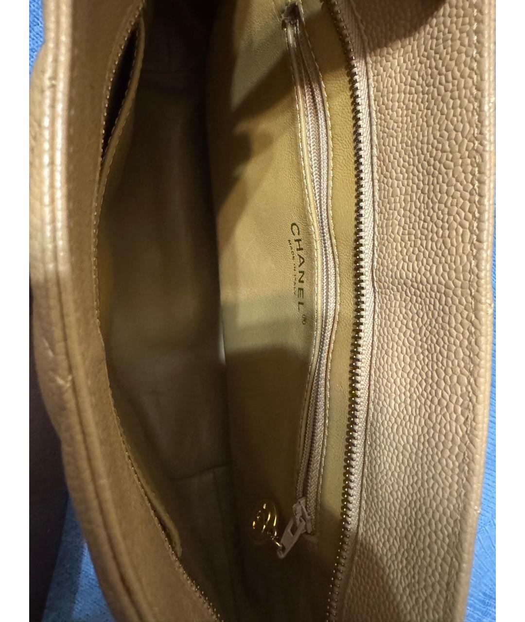 CHANEL Бежевая кожаная сумка тоут, фото 4