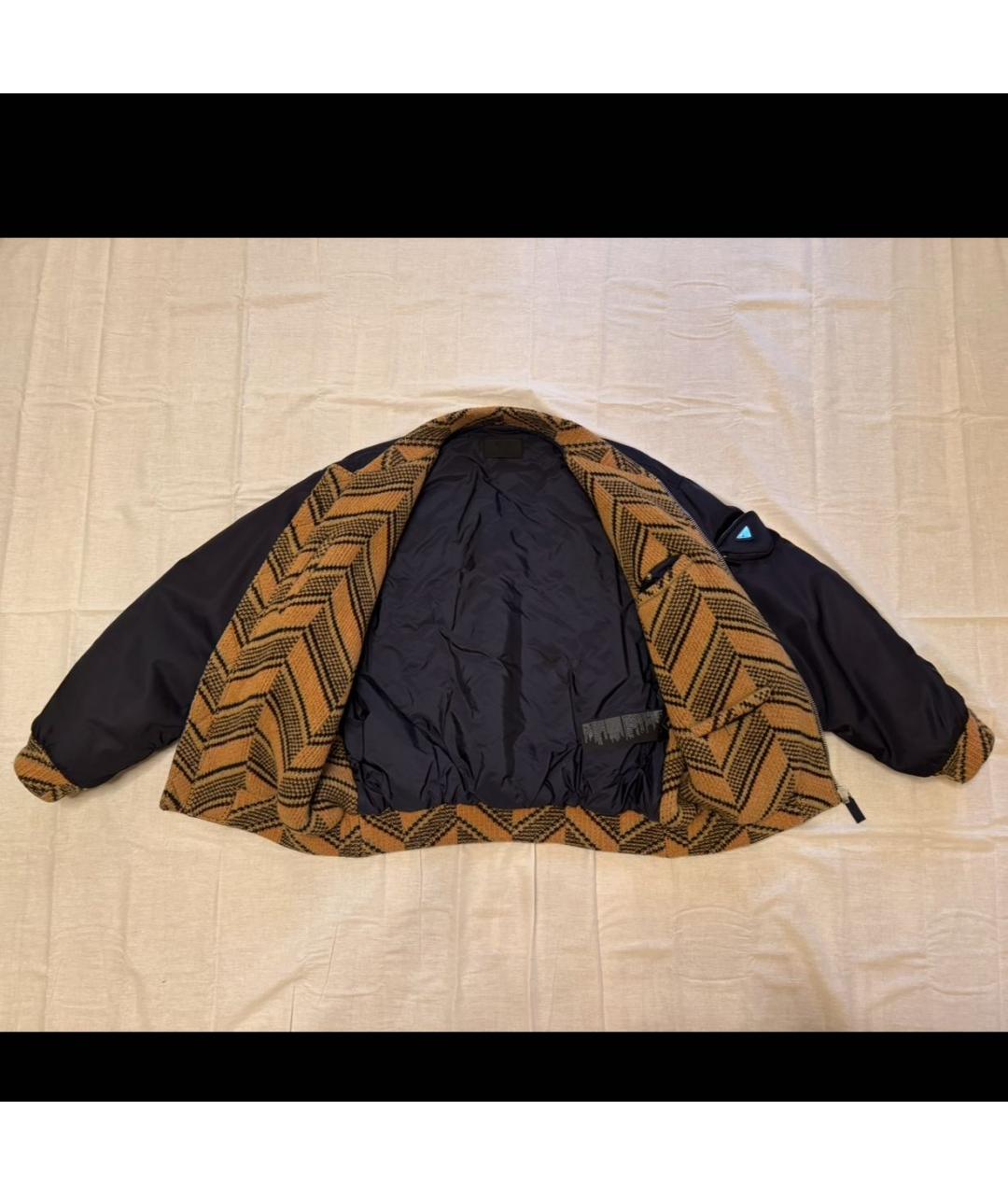 PRADA Темно-синяя полиэстеровая куртка, фото 5