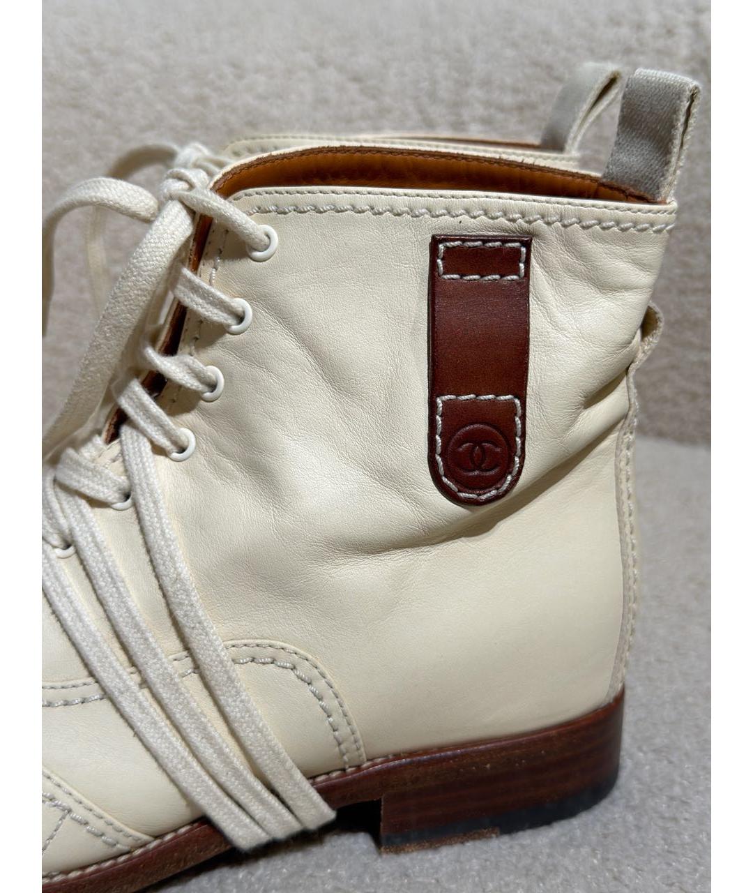 CHANEL Белые кожаные ботинки, фото 7