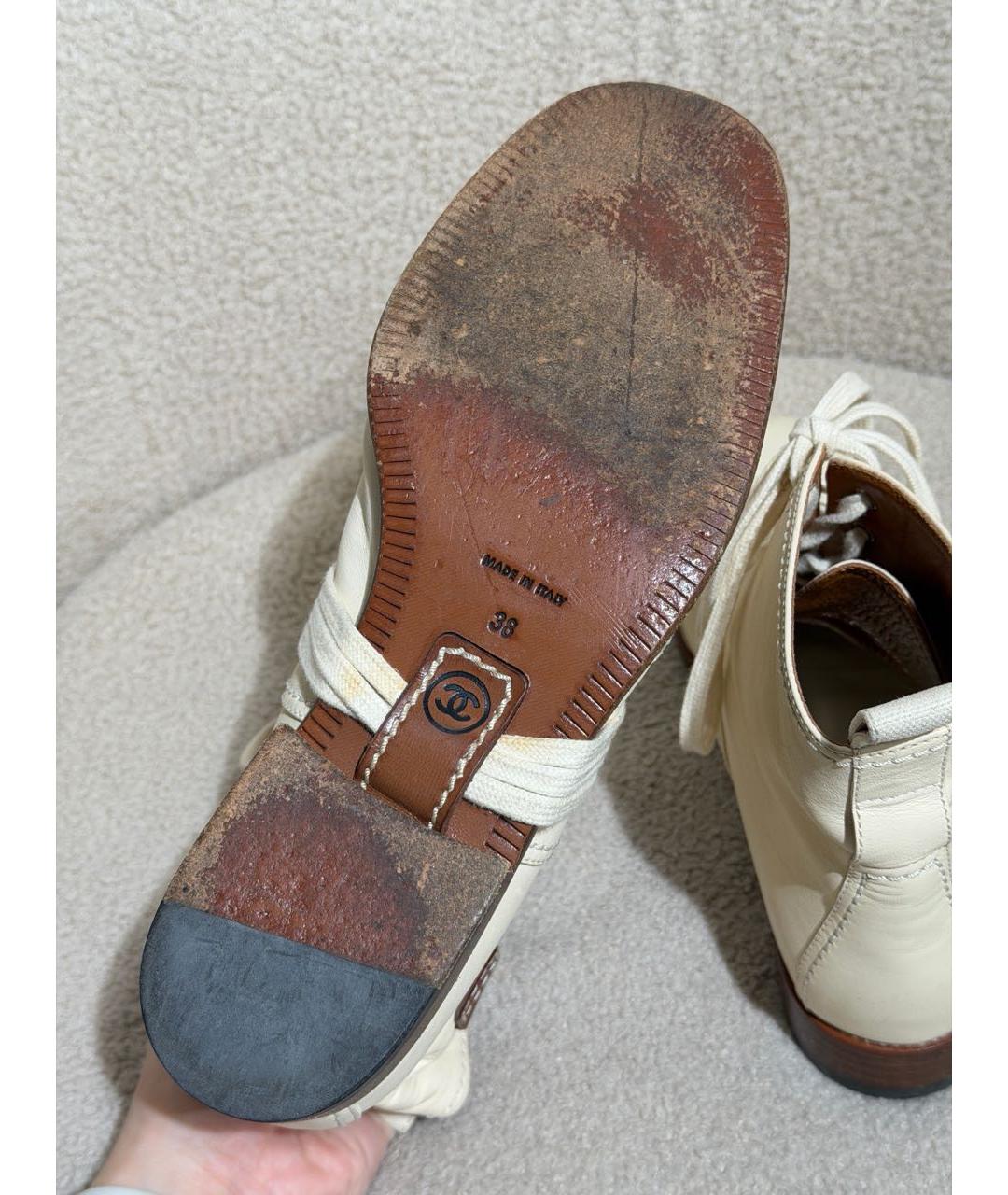 CHANEL Белые кожаные ботинки, фото 8