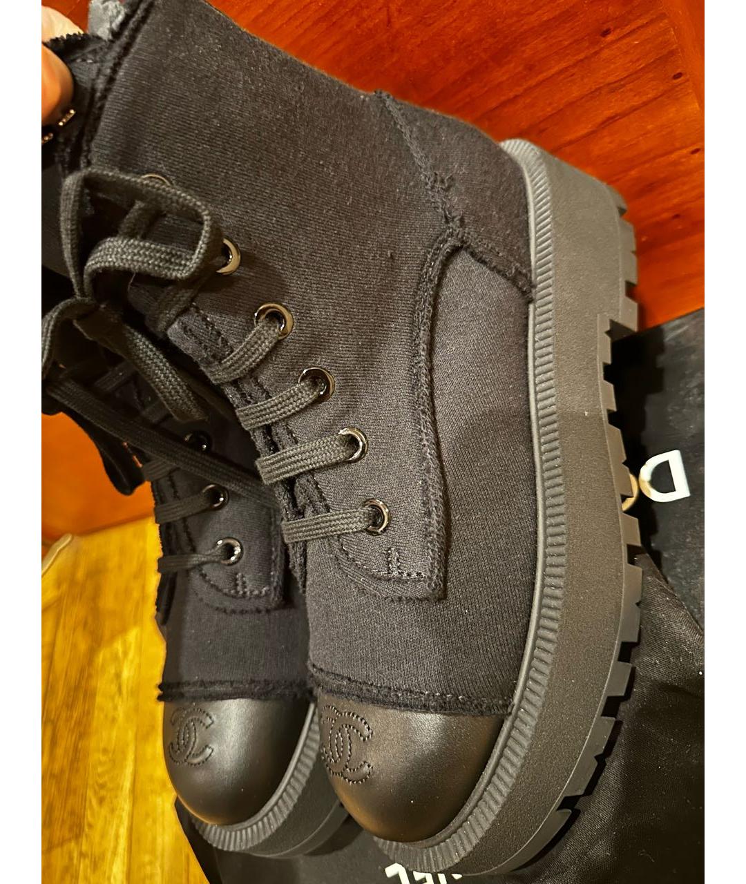 CHANEL Черные текстильные ботинки, фото 3