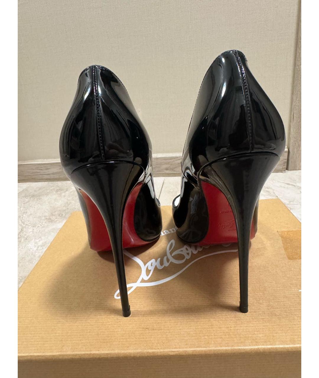 CHRISTIAN LOUBOUTIN Черные туфли из лакированной кожи, фото 2