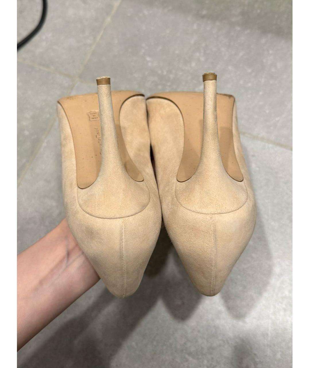 GIANVITO ROSSI Бежевые замшевые туфли, фото 4