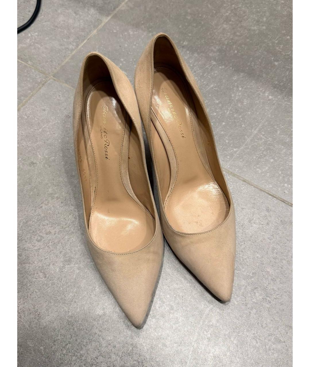 GIANVITO ROSSI Бежевые замшевые туфли, фото 2