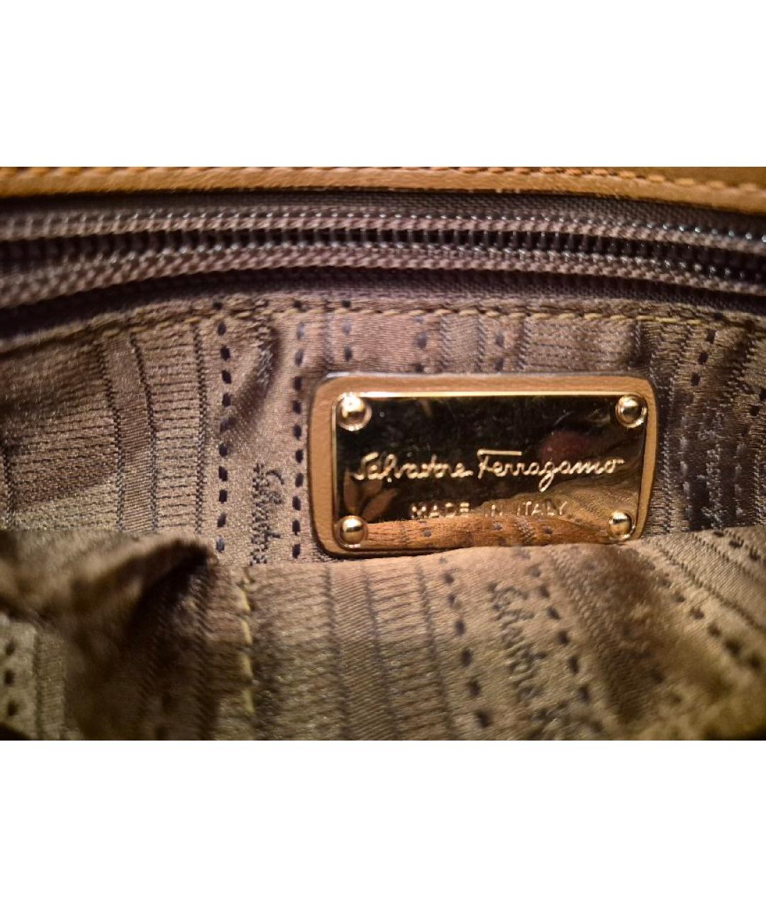 FERRAGAMO Горчичная кожаная сумка через плечо, фото 8