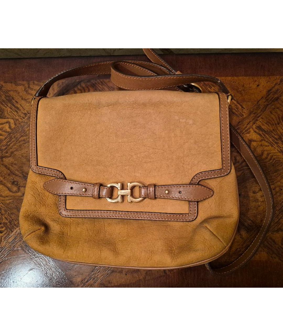 FERRAGAMO Горчичная кожаная сумка через плечо, фото 10