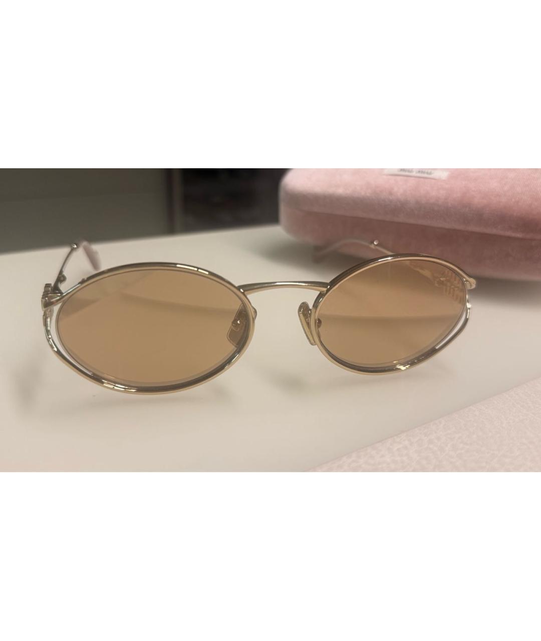 MIU MIU Золотые металлические солнцезащитные очки, фото 5