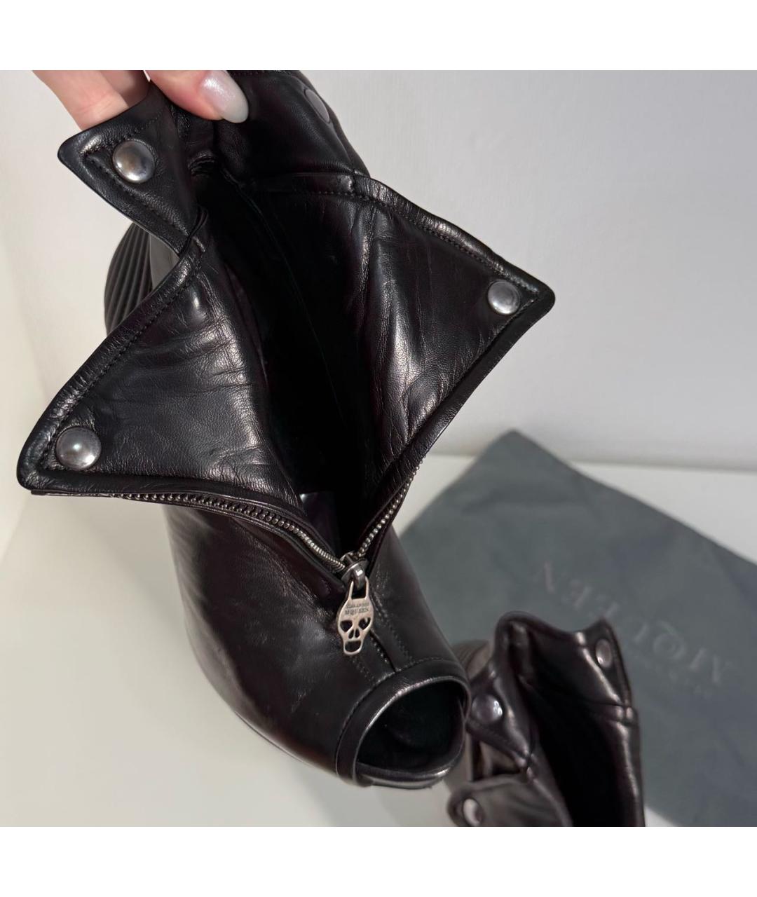 ALEXANDER MCQUEEN Черные кожаные ботильоны, фото 7