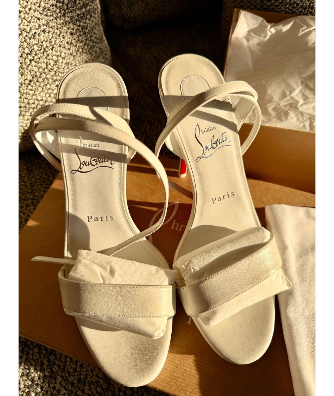 CHRISTIAN LOUBOUTIN Белые кожаные босоножки, фото 2