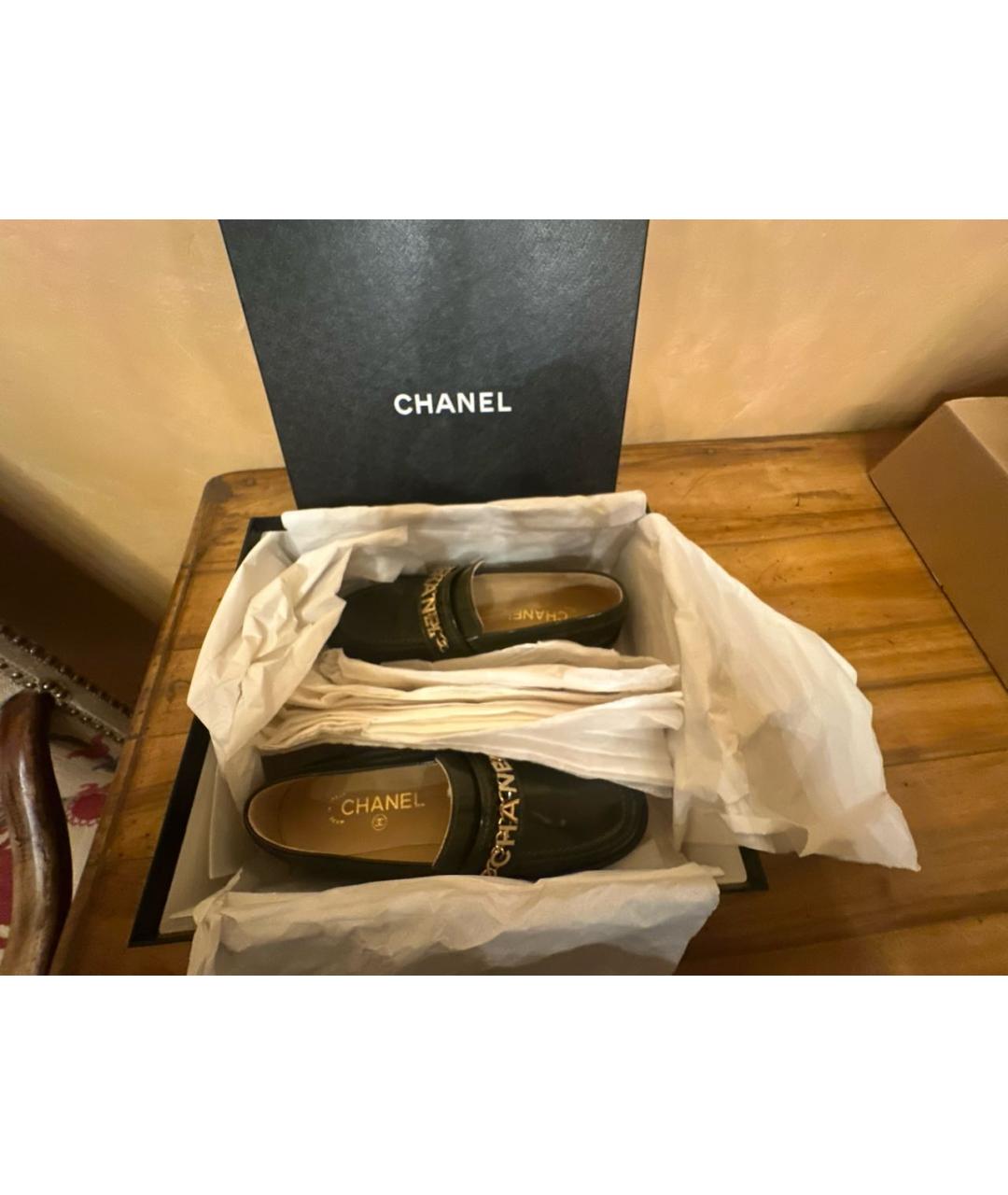 CHANEL Зеленые лоферы из лакированной кожи, фото 6