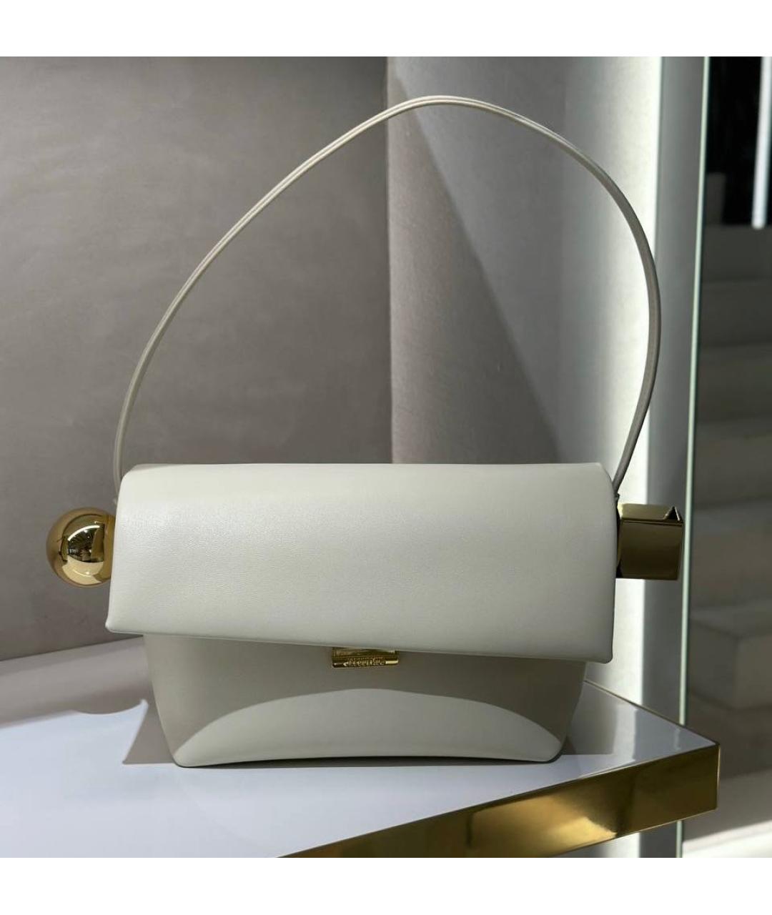 JACQUEMUS Бежевая кожаная сумка с короткими ручками, фото 3