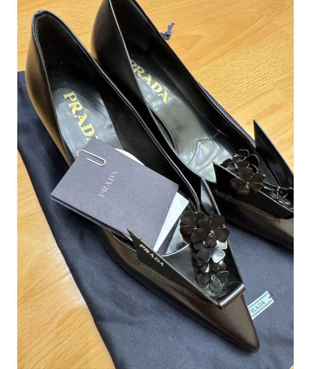 PRADA Черные кожаные лодочки на низком каблуке, фото 2