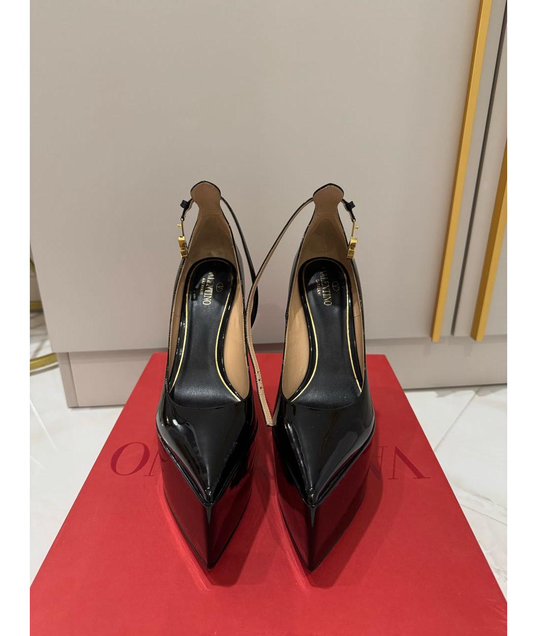 VALENTINO Черные туфли из лакированной кожи, фото 3