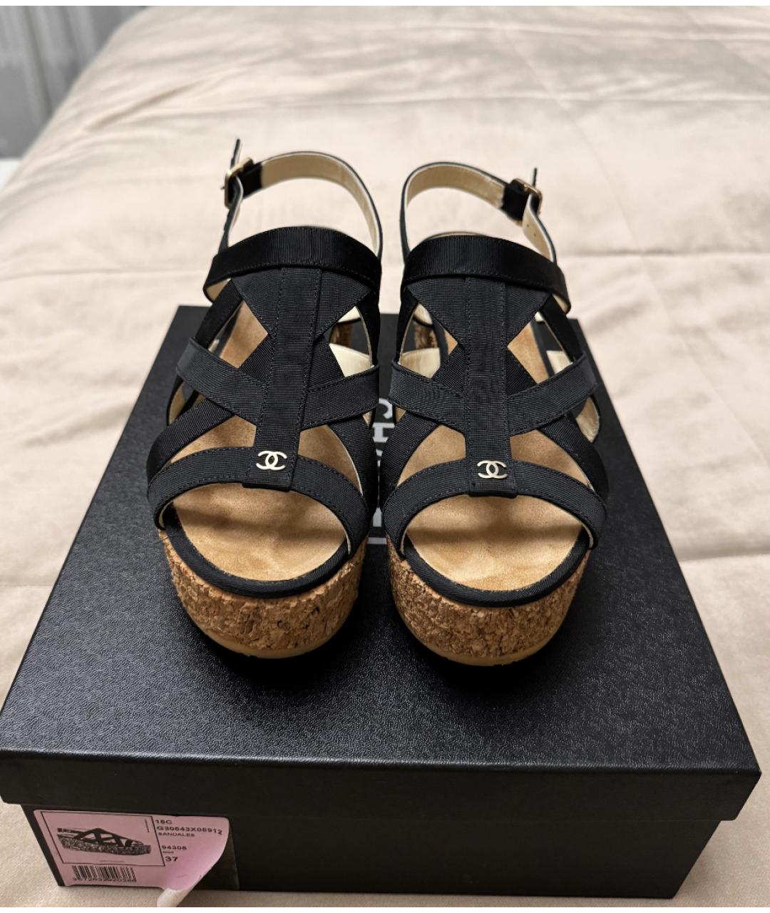 CHANEL Черные нубуковые босоножки, фото 2