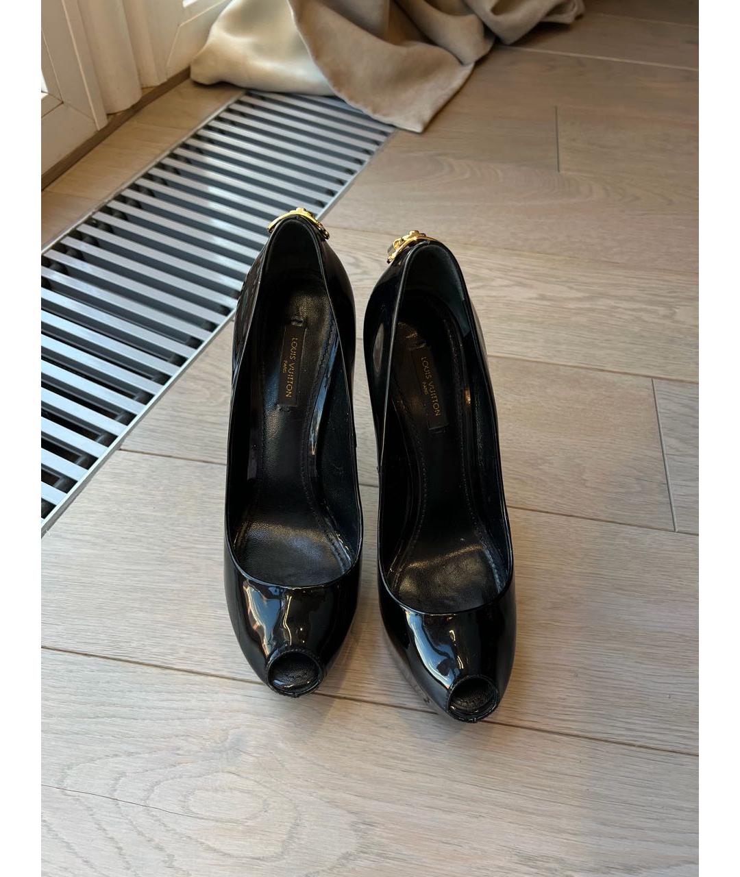 LOUIS VUITTON Черные туфли из лакированной кожи, фото 3