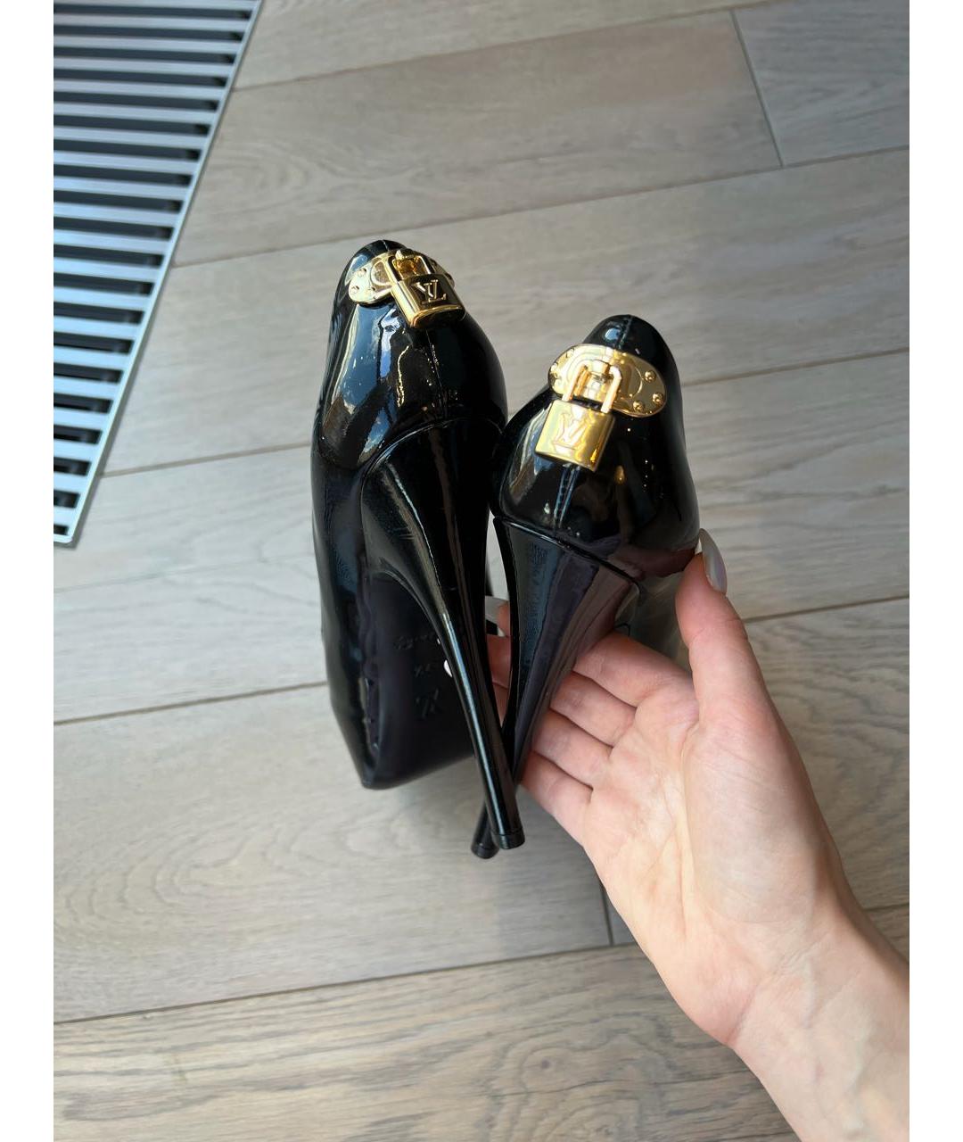 LOUIS VUITTON Черные туфли из лакированной кожи, фото 4