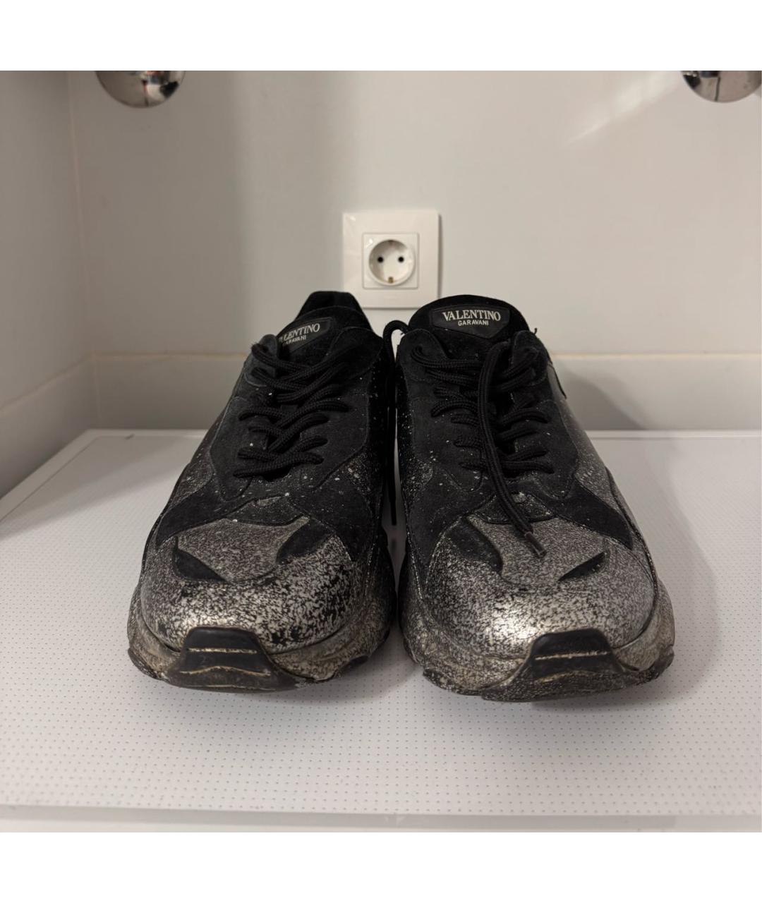 VALENTINO Черные кожаные низкие кроссовки / кеды, фото 2
