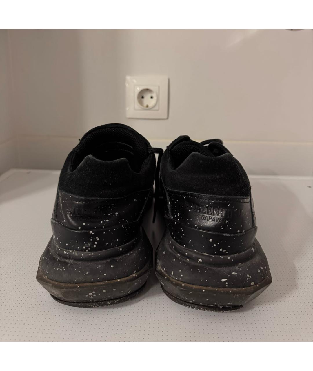 VALENTINO Черные кожаные низкие кроссовки / кеды, фото 4