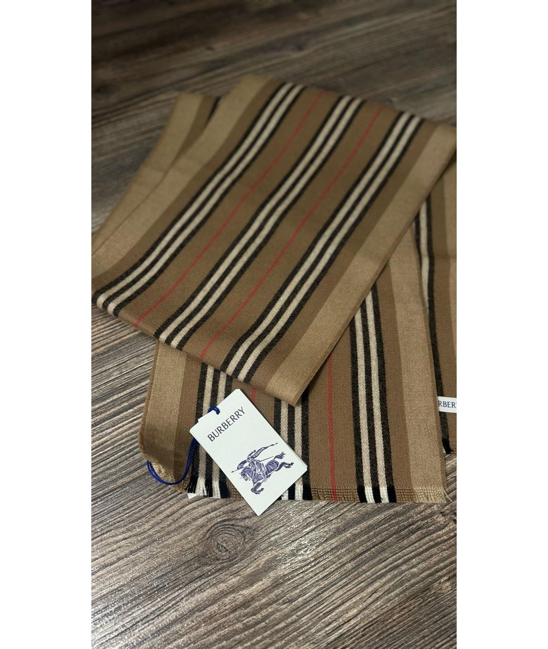 BURBERRY Бежевый шерстяной шарф, фото 2