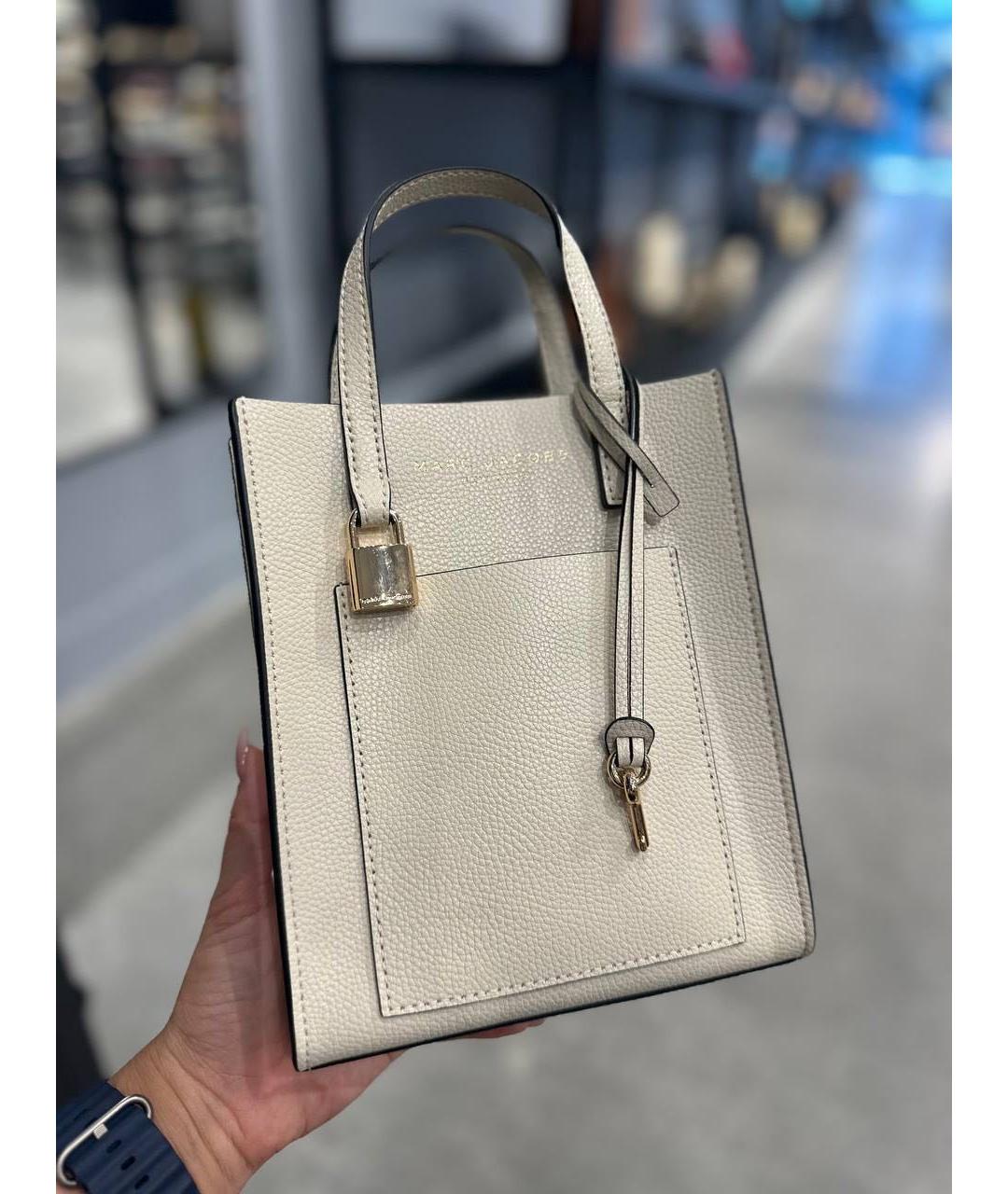 MARC JACOBS Бежевая кожаная сумка с короткими ручками, фото 2