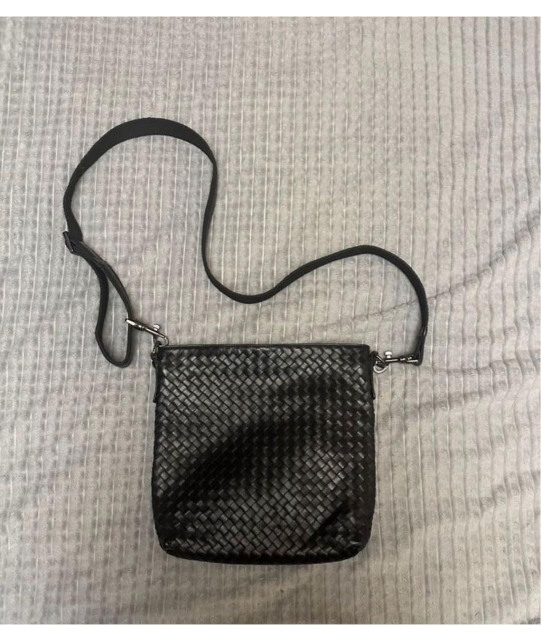 BOTTEGA VENETA Черная кожаная поясная сумка, фото 6