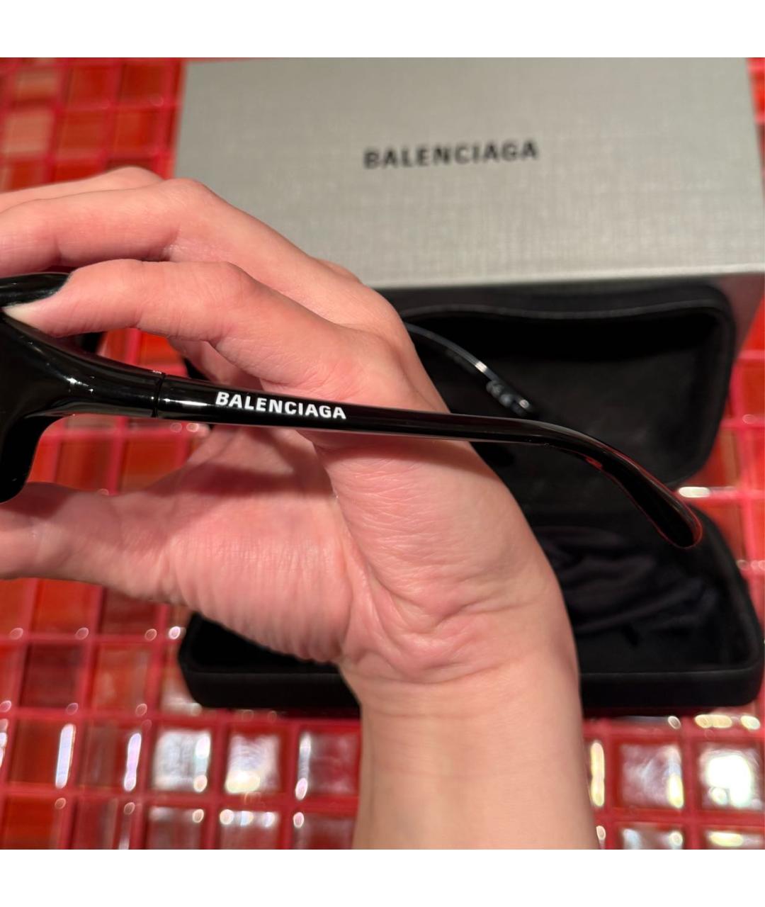 BALENCIAGA Черные пластиковые солнцезащитные очки, фото 4