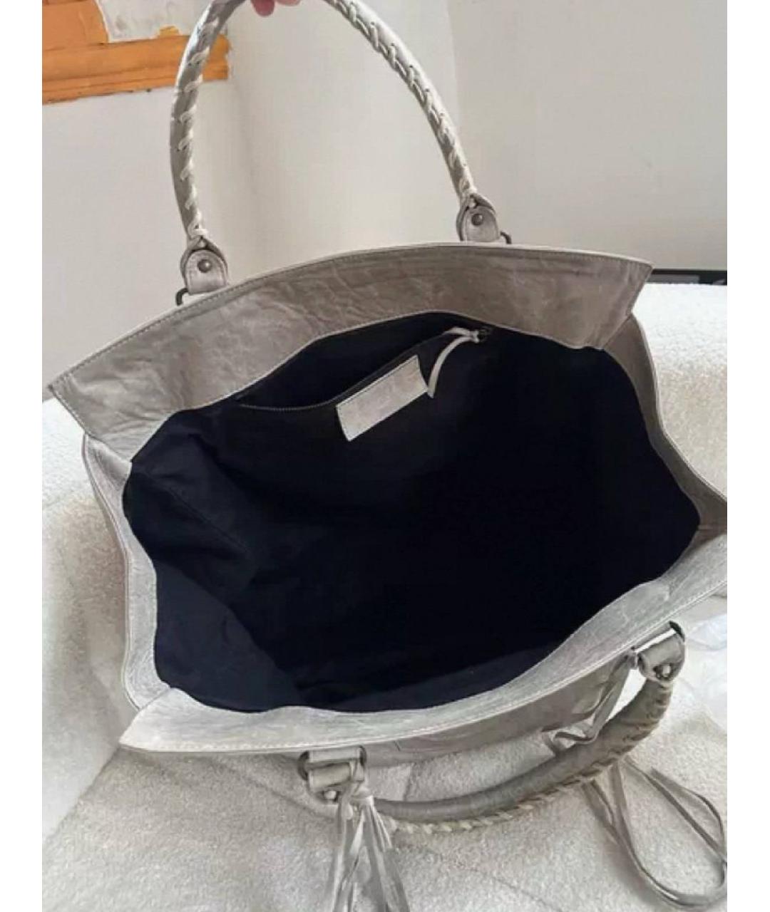 BALENCIAGA Серая кожаная сумка с короткими ручками, фото 3