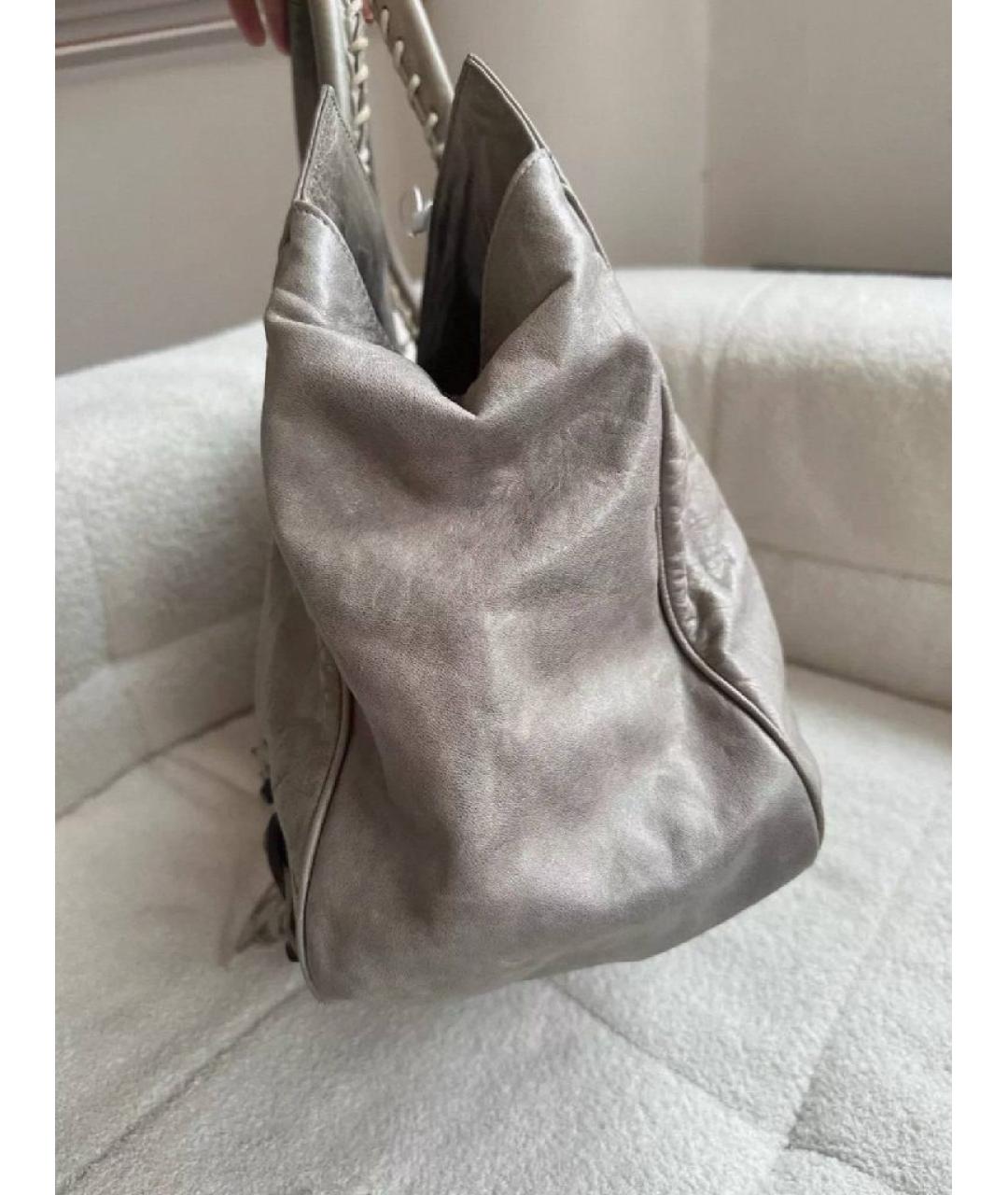 BALENCIAGA Серая кожаная сумка с короткими ручками, фото 2