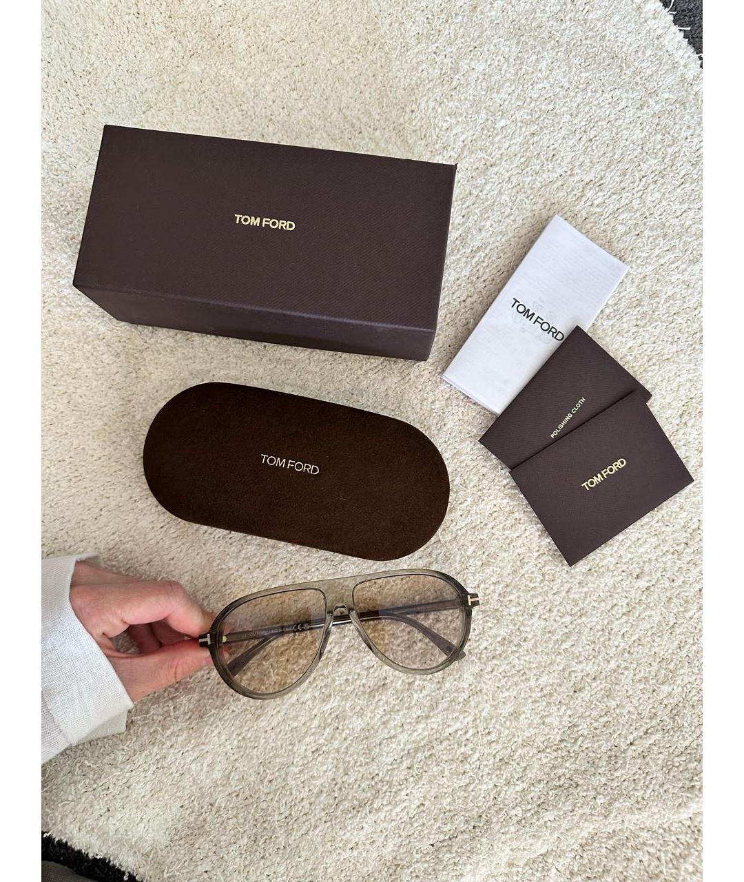 TOM FORD Бежевые пластиковые солнцезащитные очки, фото 5