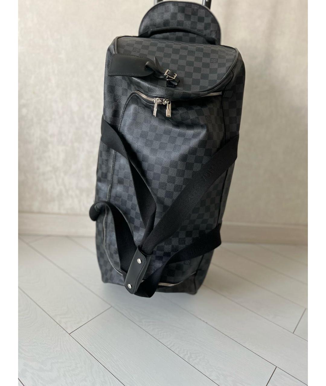 LOUIS VUITTON Антрацитовый чемодан, фото 2