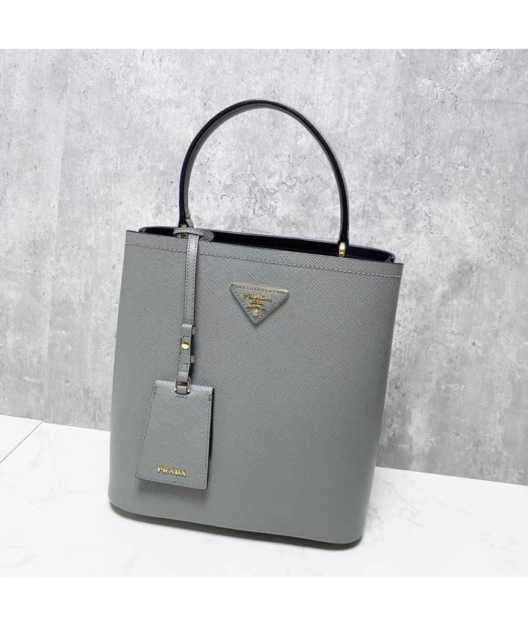 PRADA Серая кожаная сумка через плечо, фото 3