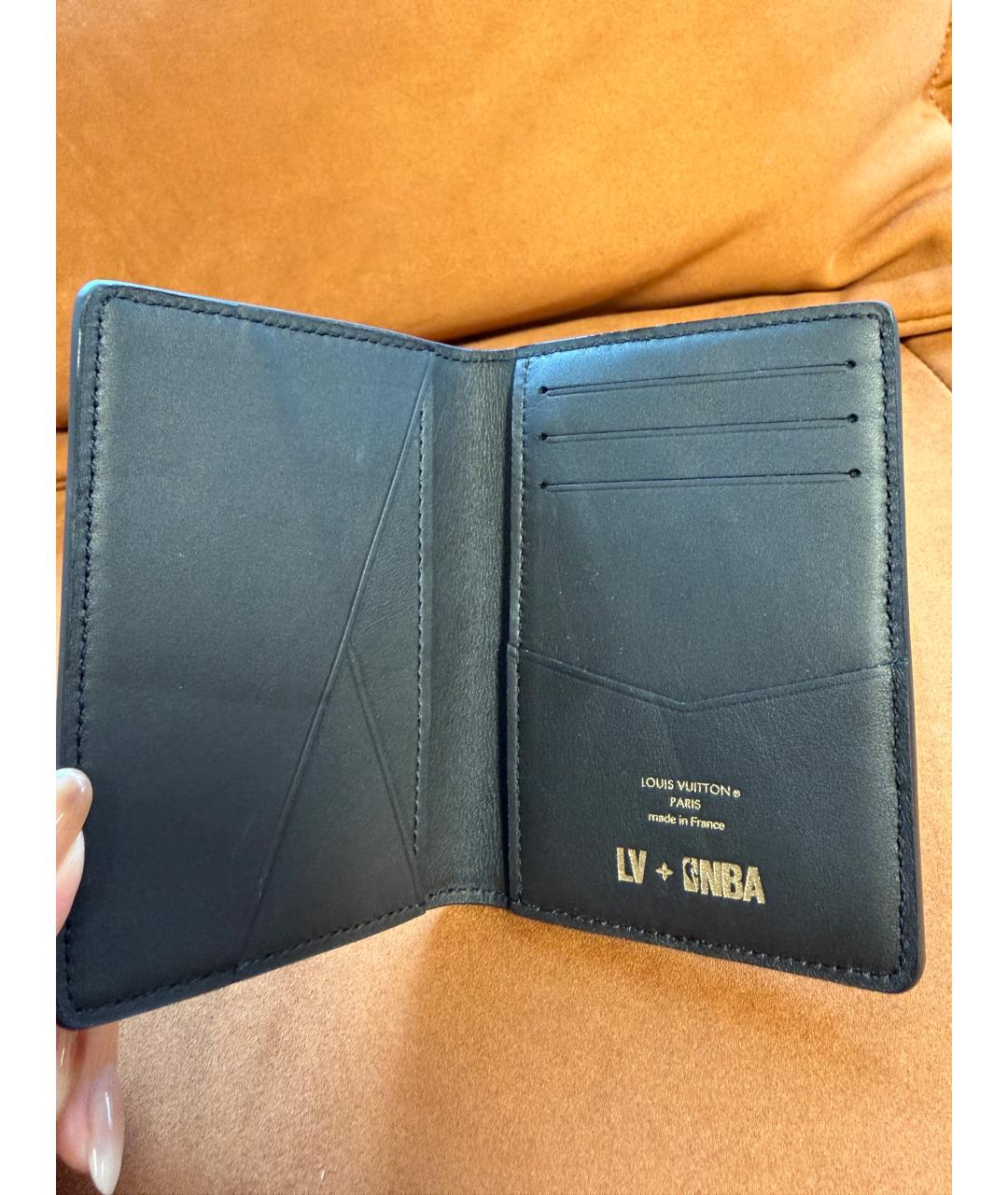 LOUIS VUITTON Черный кожаный кардхолдер, фото 4