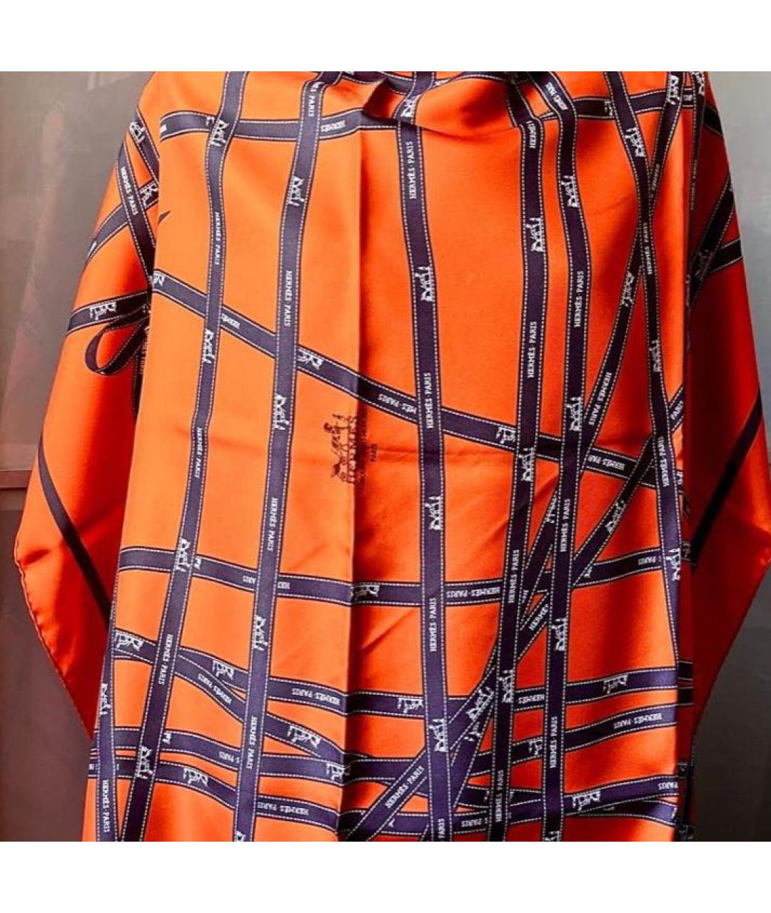 HERMES Оранжевый шелковый платок, фото 2