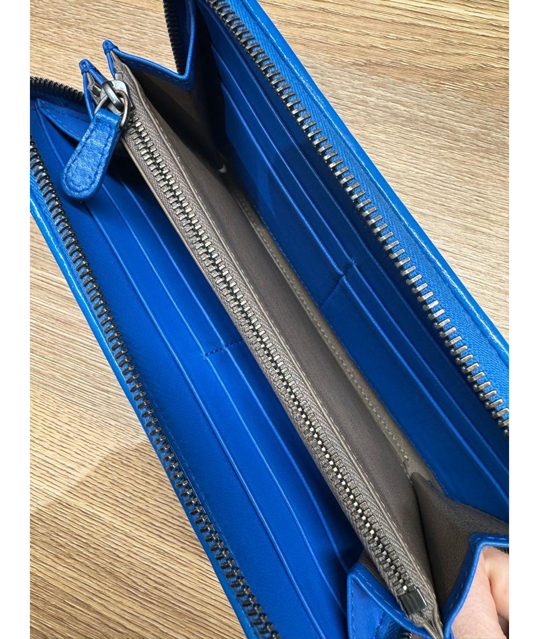 BOTTEGA VENETA Синий кожаный кошелек, фото 5