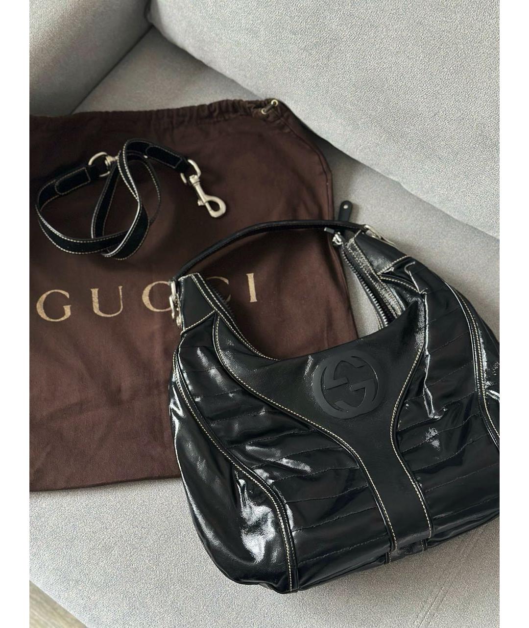 GUCCI Черная сумка с короткими ручками из лакированной кожи, фото 2