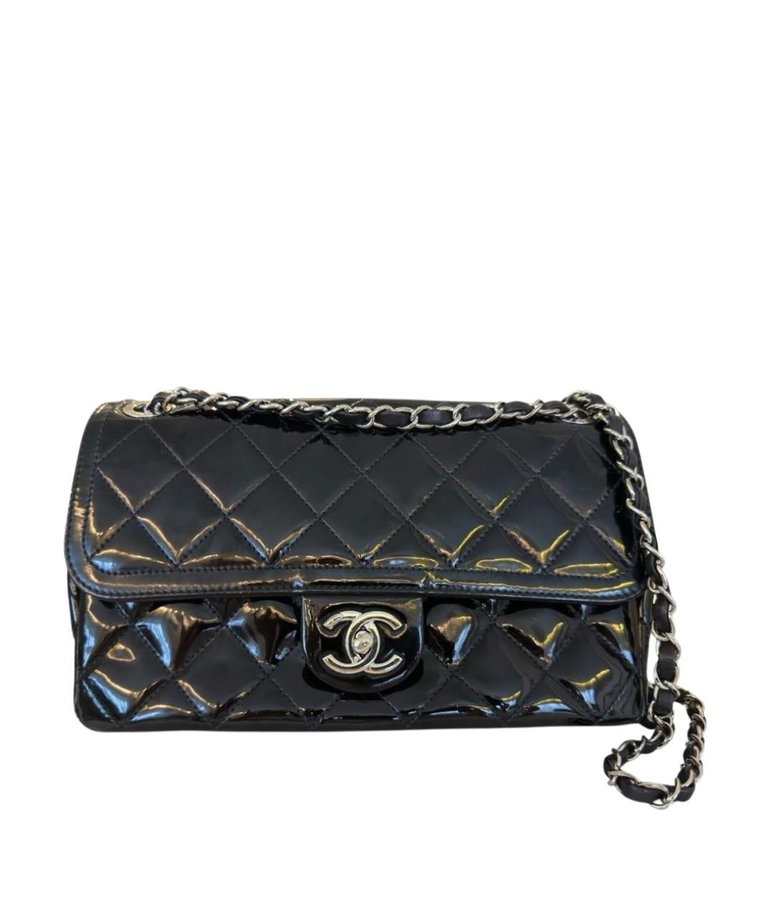 CHANEL Черная сумка через плечо из лакированной кожи, фото 1