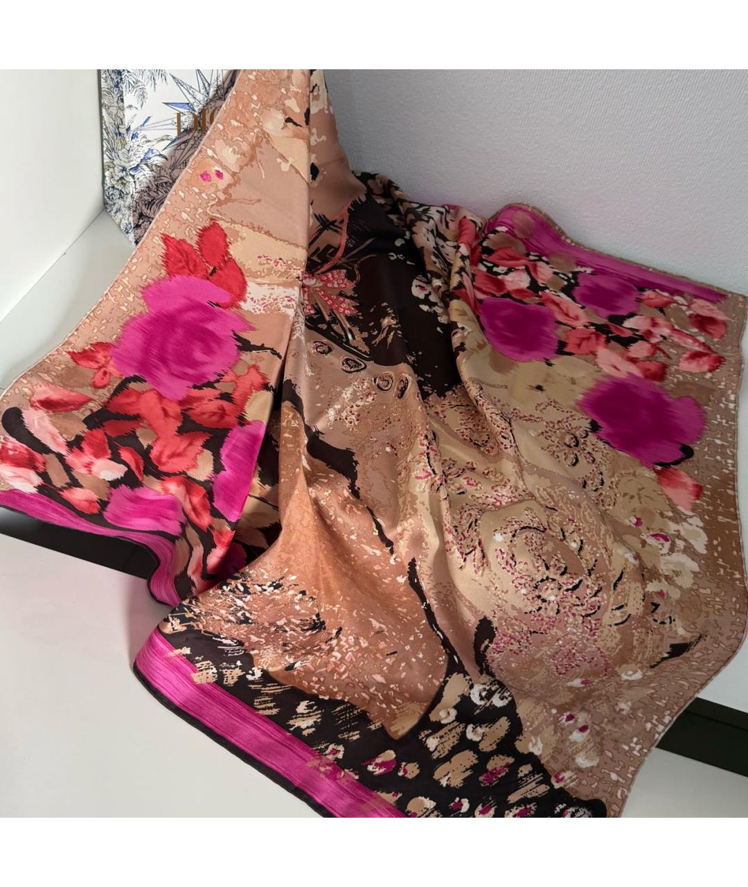 CHRISTIAN DIOR Розовый шелковый платок, фото 5