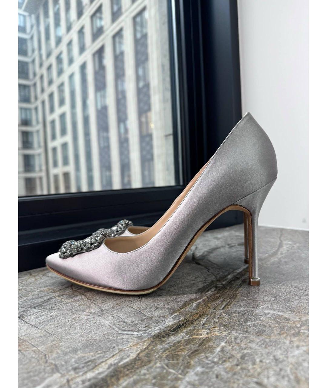 MANOLO BLAHNIK Серебряные текстильные туфли, фото 6