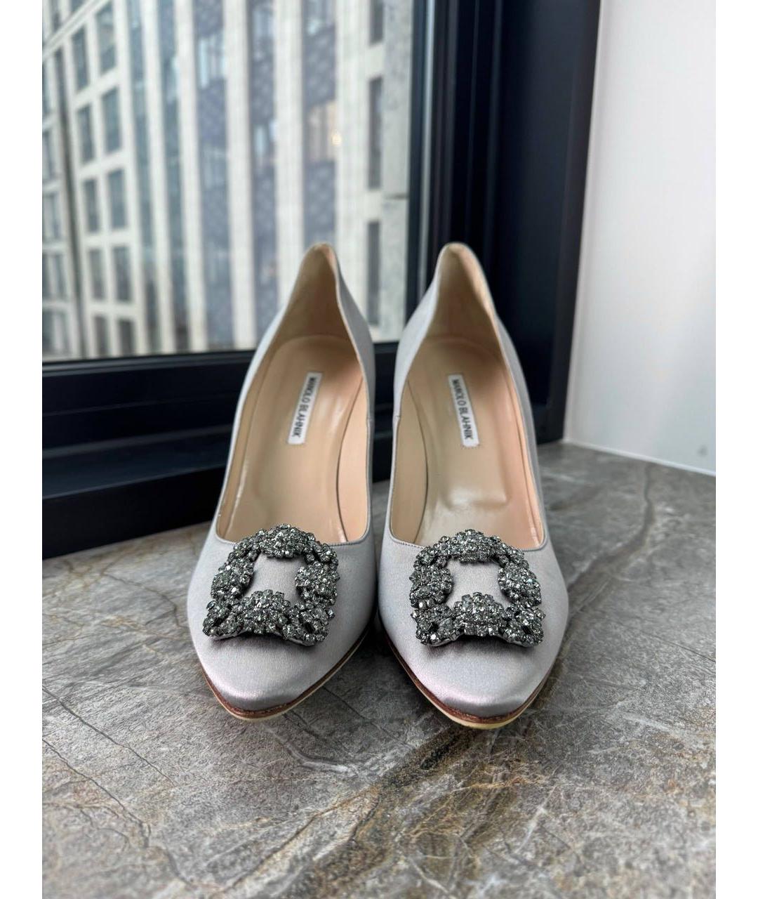 MANOLO BLAHNIK Серебряные текстильные туфли, фото 2