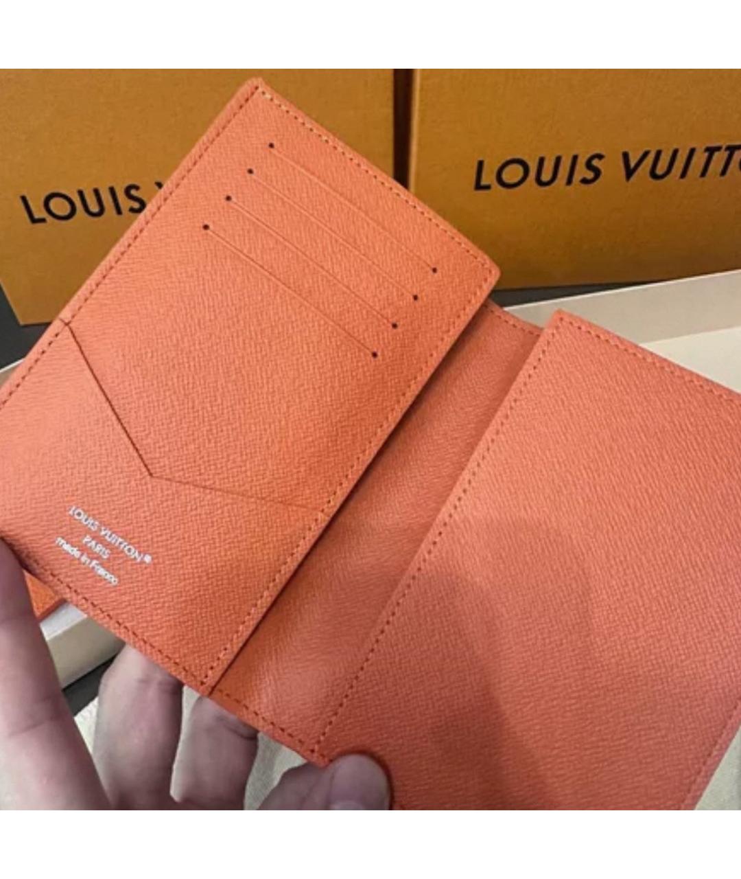 LOUIS VUITTON Оранжевый кожаный кошелек, фото 4