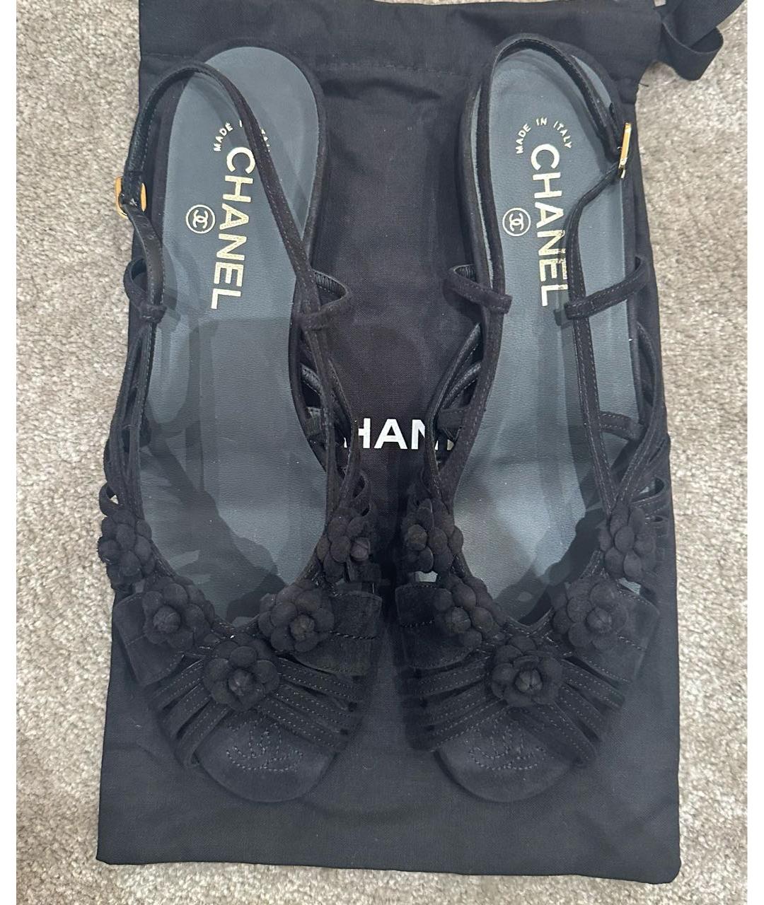 CHANEL Черные замшевые босоножки, фото 2