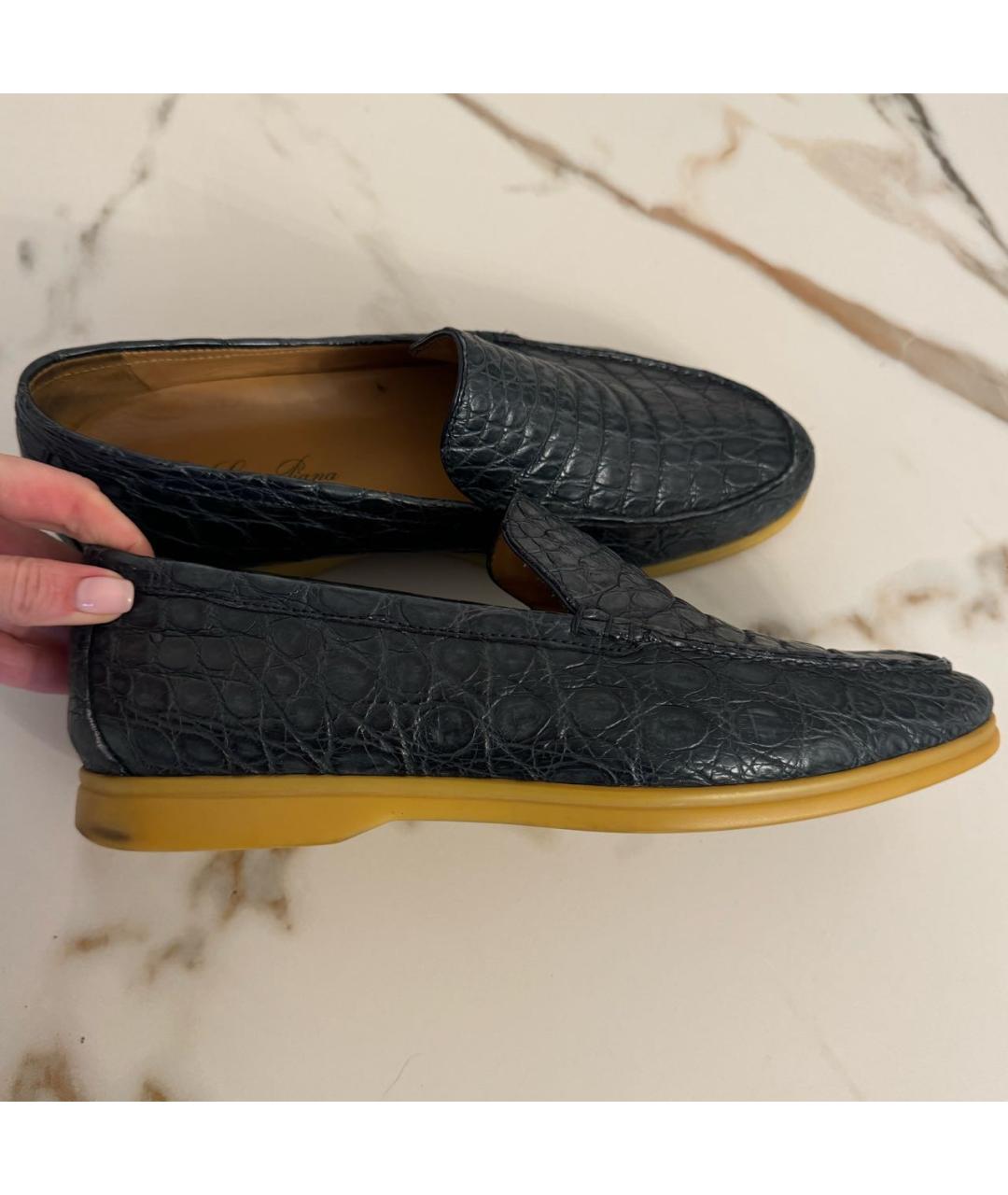 LORO PIANA Темно-синие лоферы из экзотической кожи, фото 5