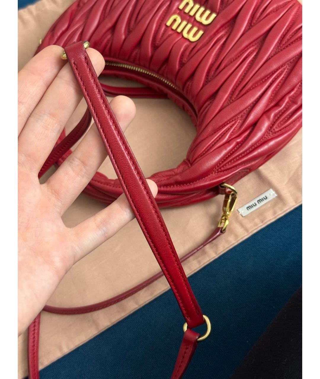 MIU MIU Красная кожаная сумка с короткими ручками, фото 7