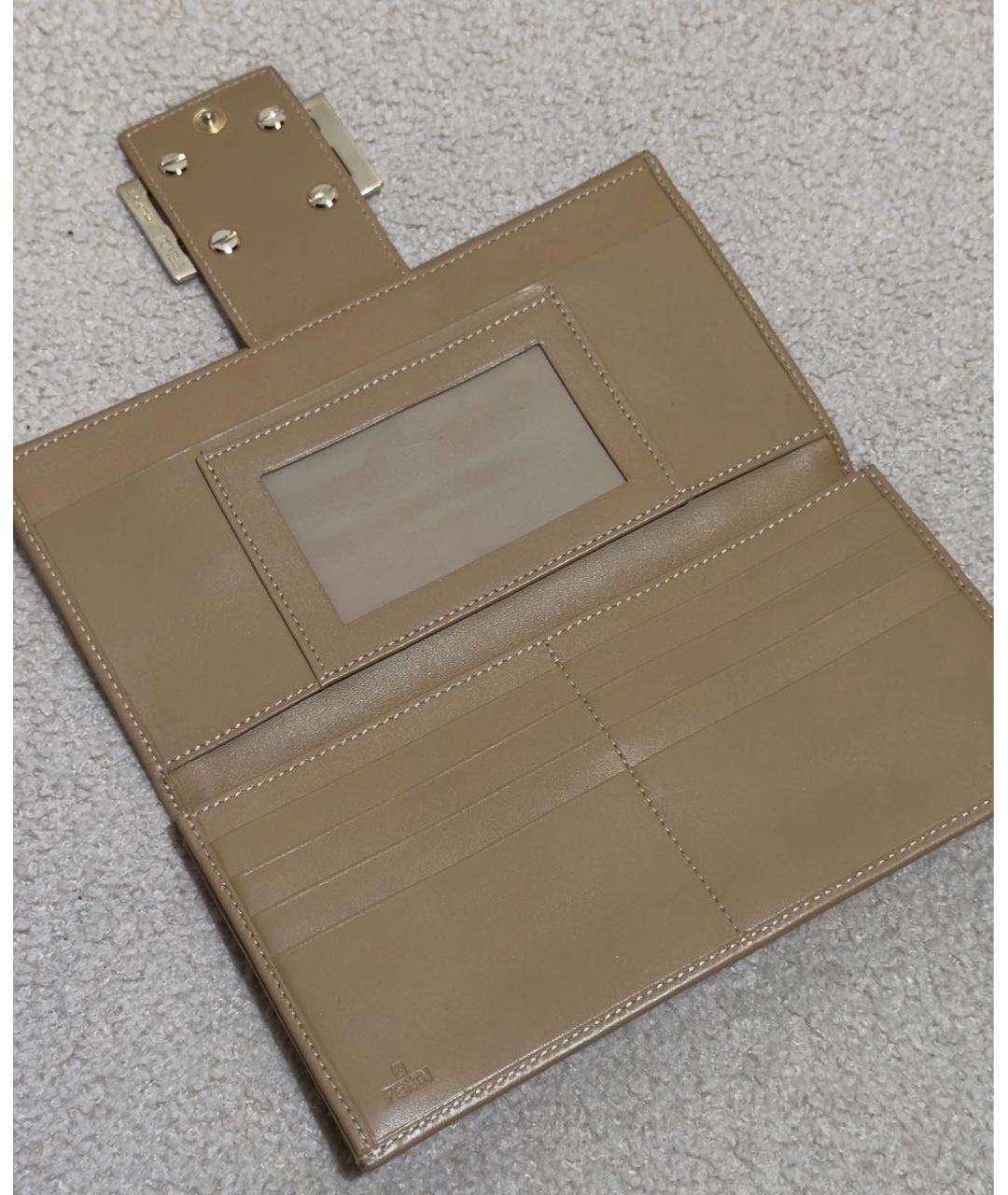 FENDI Бежевый кожаный кошелек, фото 4