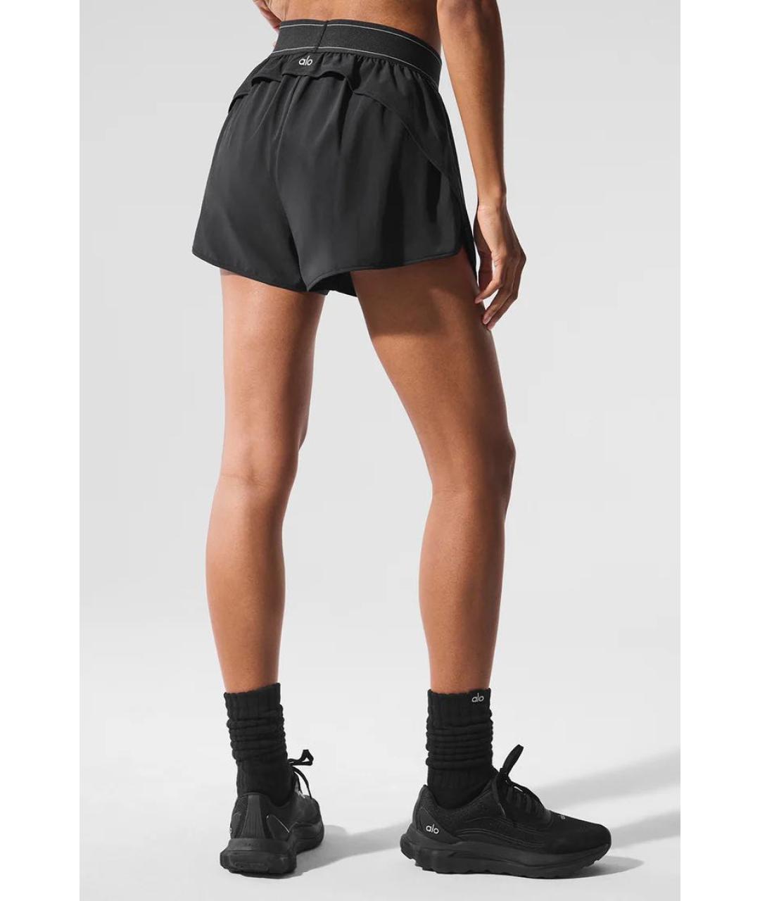 ALO YOGA Черные полиэстеровые шорты, фото 6