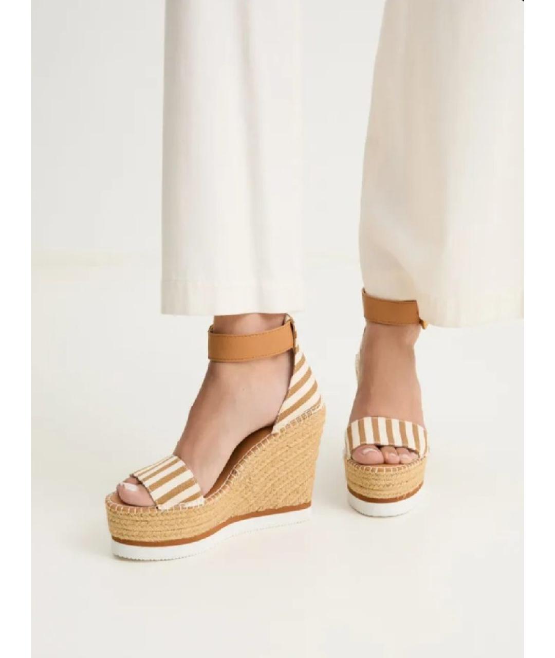 SEE BY CHLOE Бежевые текстильные босоножки, фото 2