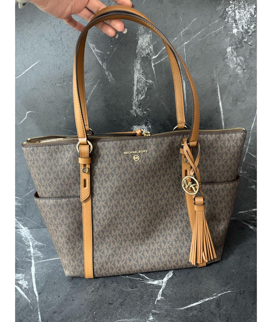 MICHAEL KORS Коричневая кожаная сумка с короткими ручками, фото 9